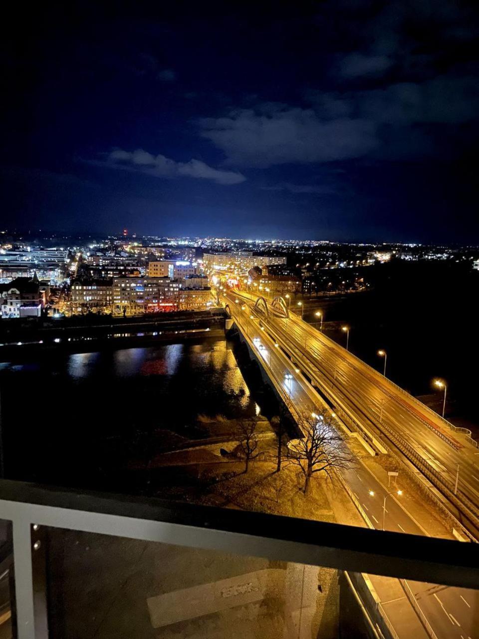 17th Floor With River View Panorama Apartament Wrocław